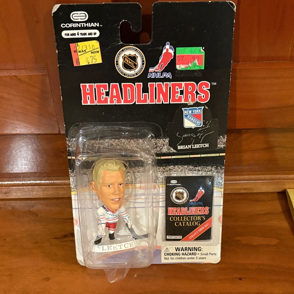 Corinthian Headliners NHL Brian Leetch Figure - White/Blue/Red